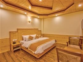 Golden Peak Manali